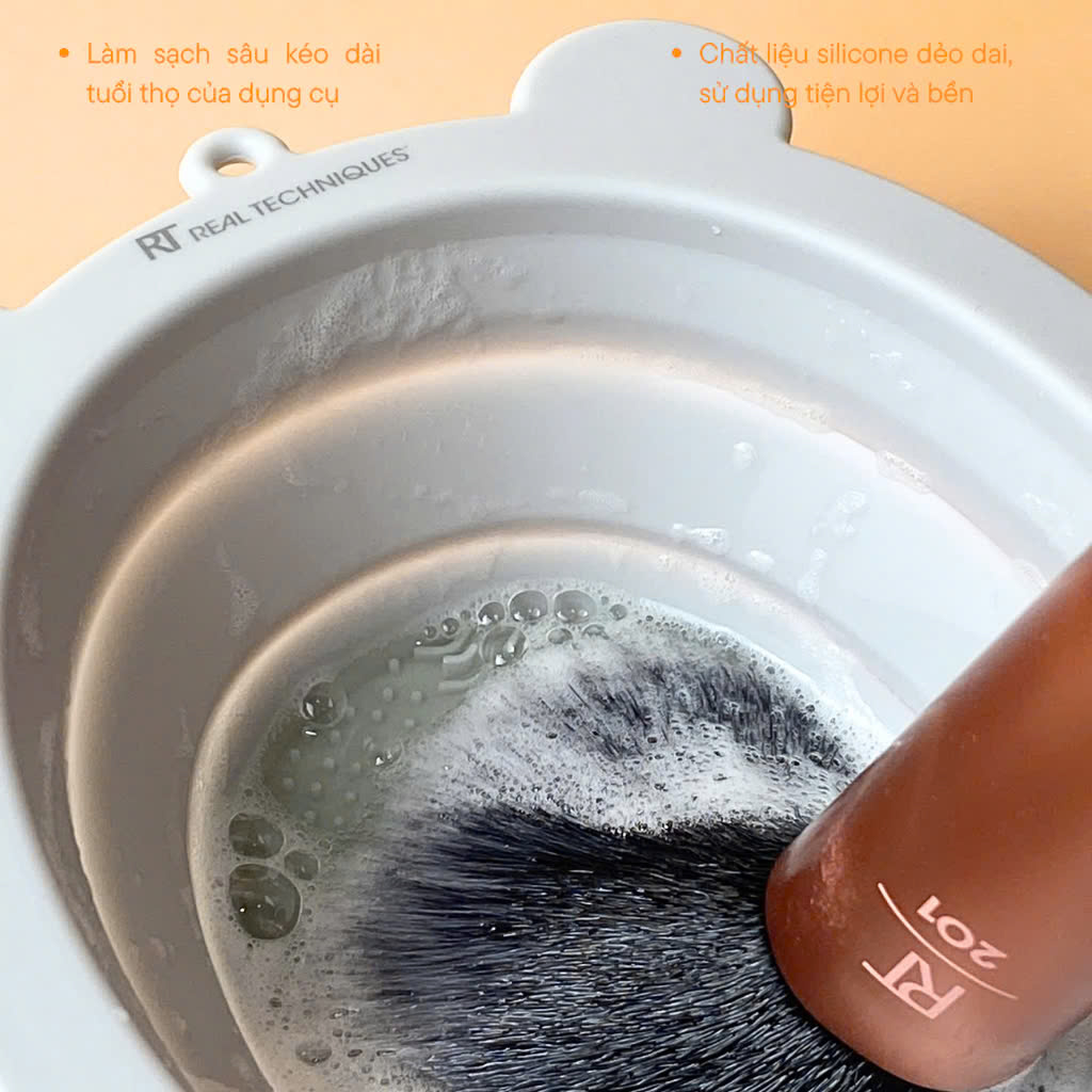  Bát Silicone Vệ Sinh Cọ Trang Điểm RT Real Techniques RTBAT01